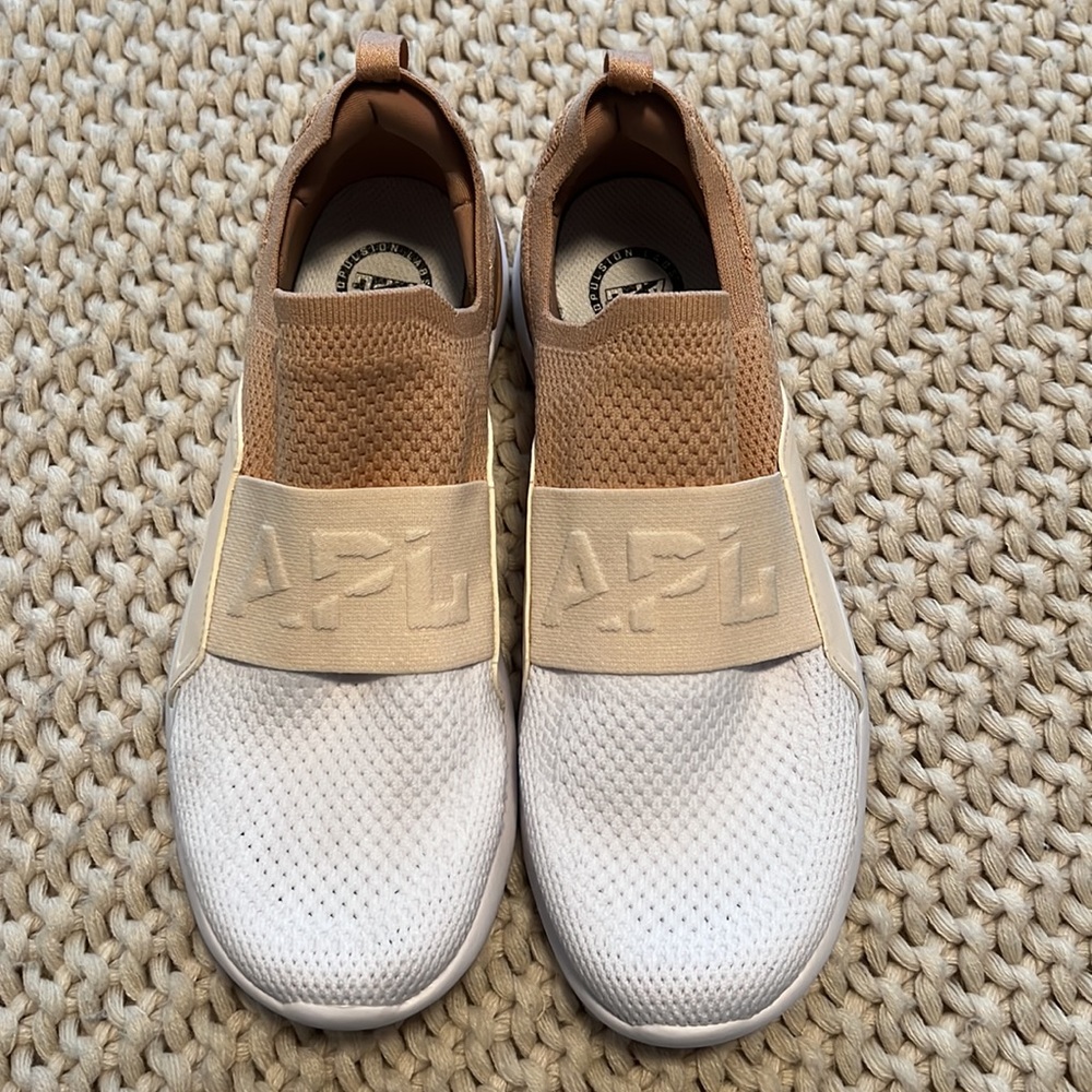 Apl bliss shoes